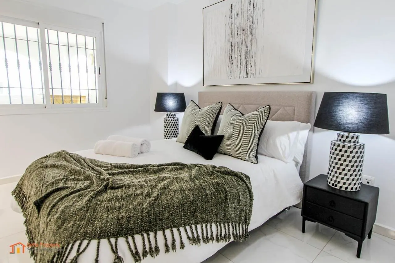 Los Naranjos De Marbella Residence 아파트